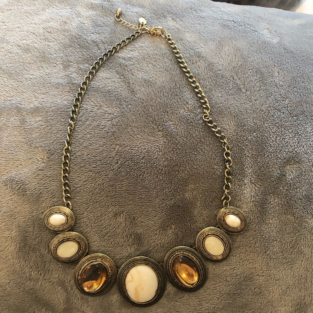 Fashion Necklace in antique gold